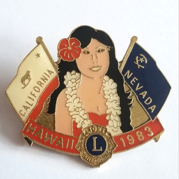 Vintage 1983 Lions Club Pinback Button Pin Hawaii California Nevada brooch - Picture 1 of 6